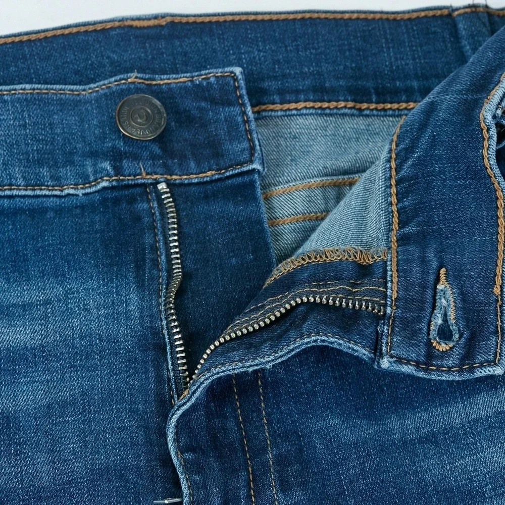 True Religion Jeans Mens 44 Fits 42X32 Ricky Relaxed Straight Flap Pocket Denim